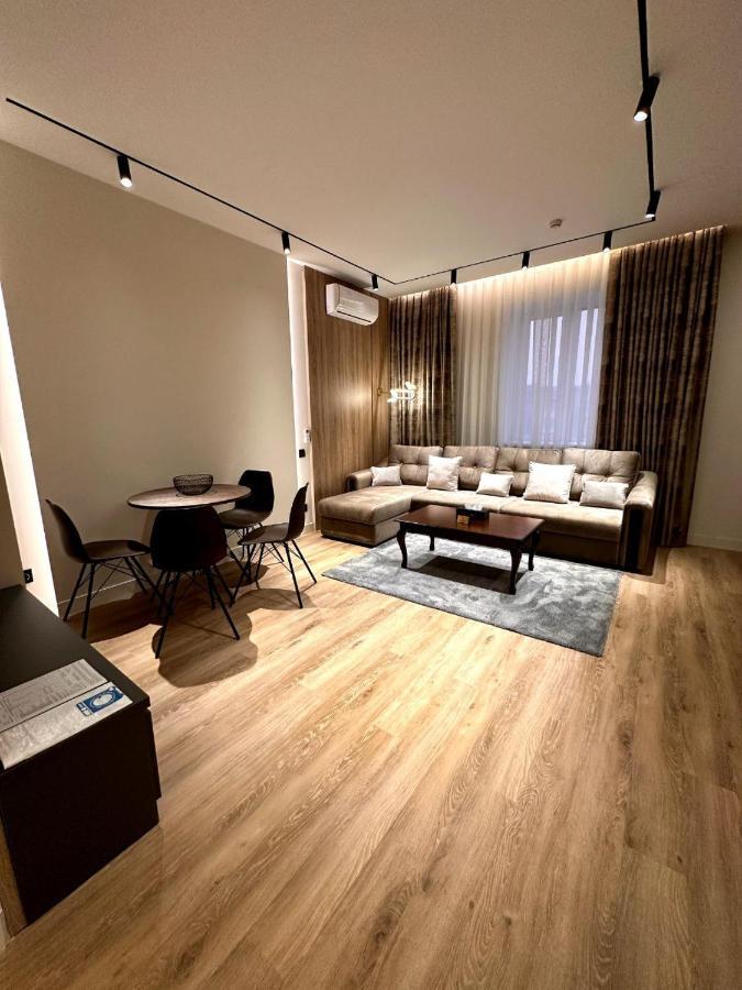 Golden Dragon Hotel Biskek Kültér fotó