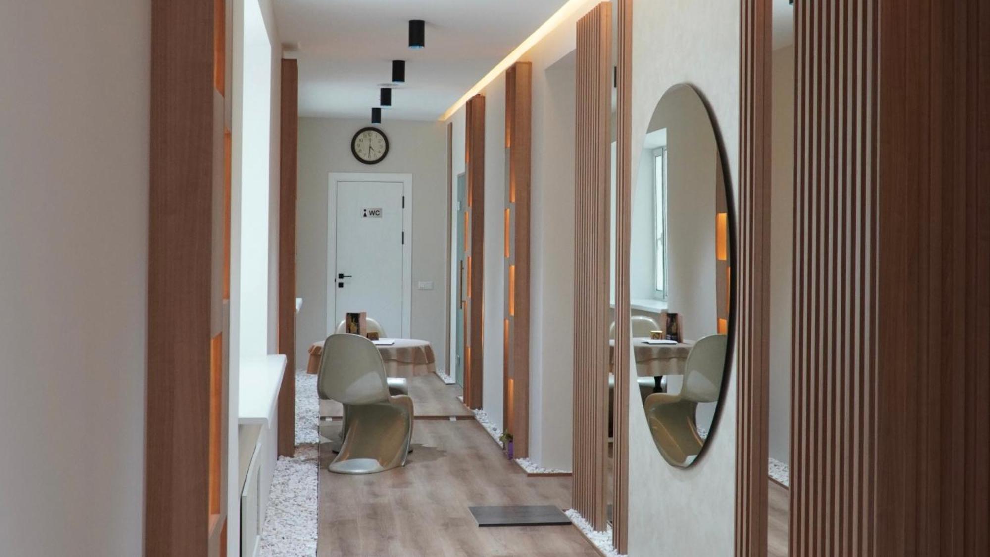 Golden Dragon Hotel Biskek Kültér fotó